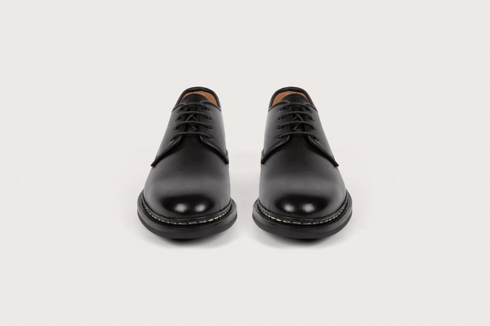 Heschung Derby Femme Intemporel En Cuir Lisse Noir Pour Une Allure Casual Ou Habillée