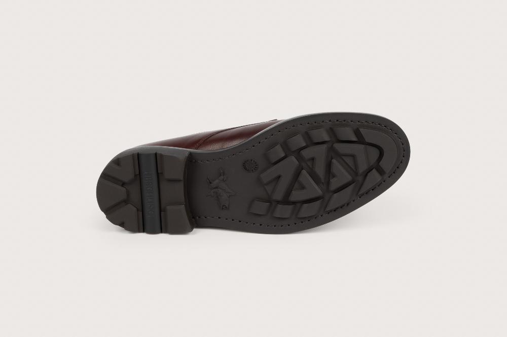 Heschung Derby Femme Intemporel En Cuir Lisse Rouge Foncé Pour Une Allure Casual Ou Habillée