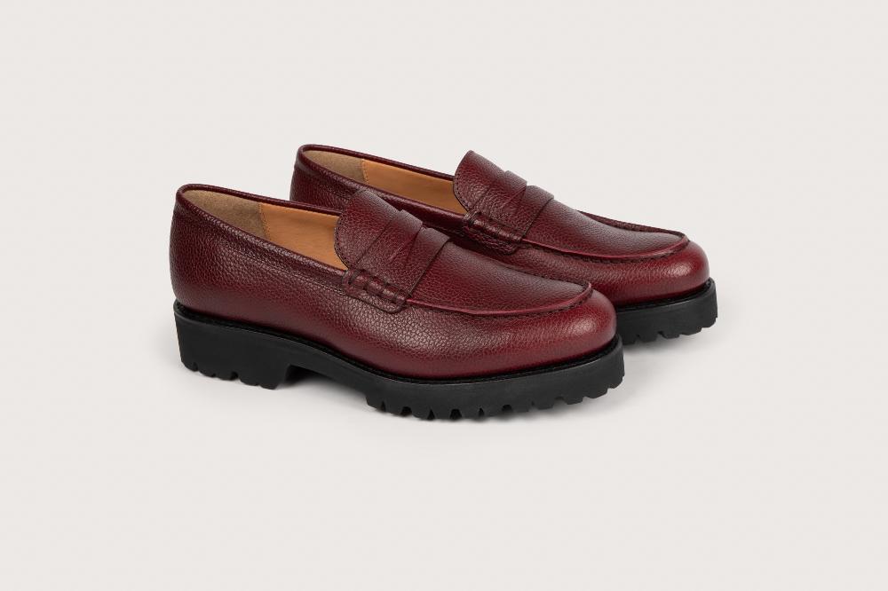 Heschung Mocassin En Cuir Légèrement Grainé Pour Femme Semelle Gomme Coloris Bordeaux