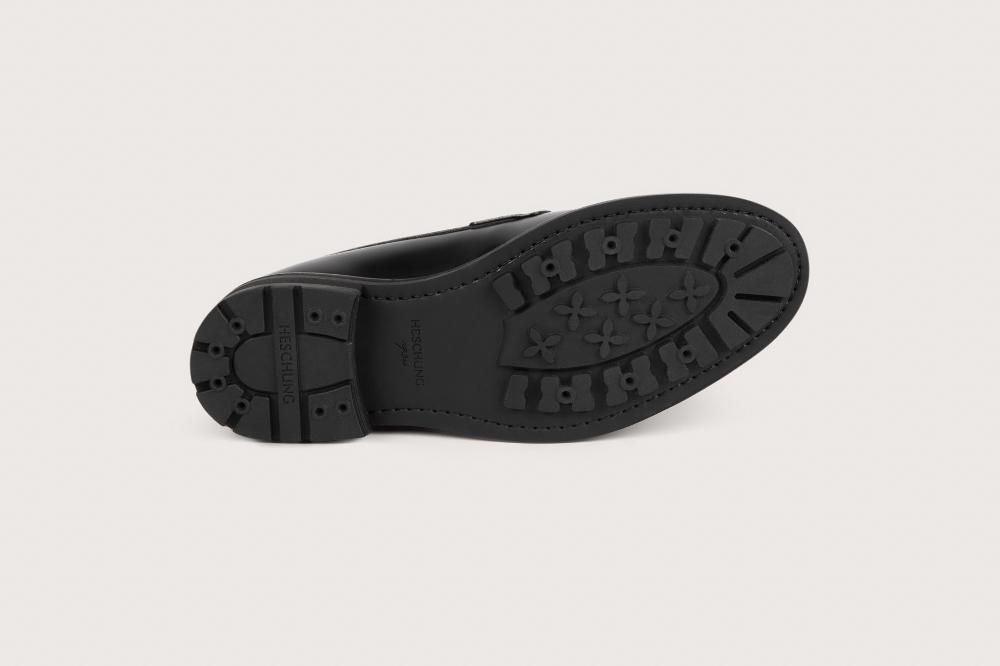 Heschung Mocassin Femme En Cuir Noir Sur Semelle Commando Pour Une Allure élégante Et Affirmée