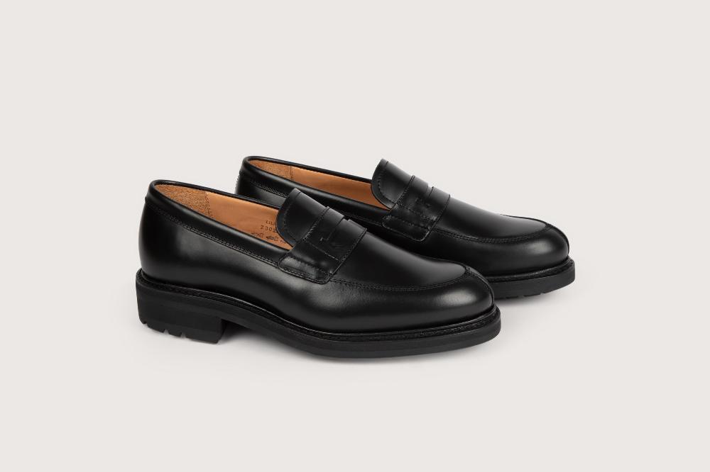 Heschung Mocassin Femme En Cuir Noir Sur Semelle Commando Pour Une Allure élégante Et Affirmée