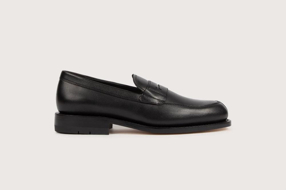 Heschung Mocassin Homme En Cuir Brillant Noir Sur Semelle Cuir Pour Une Allure élégante