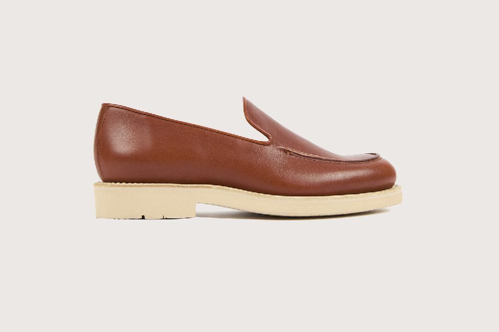 Heschung Mocassin Homme En Cuir Végétal Sienne Au Style Affirmé Sur Semelle Gomme
