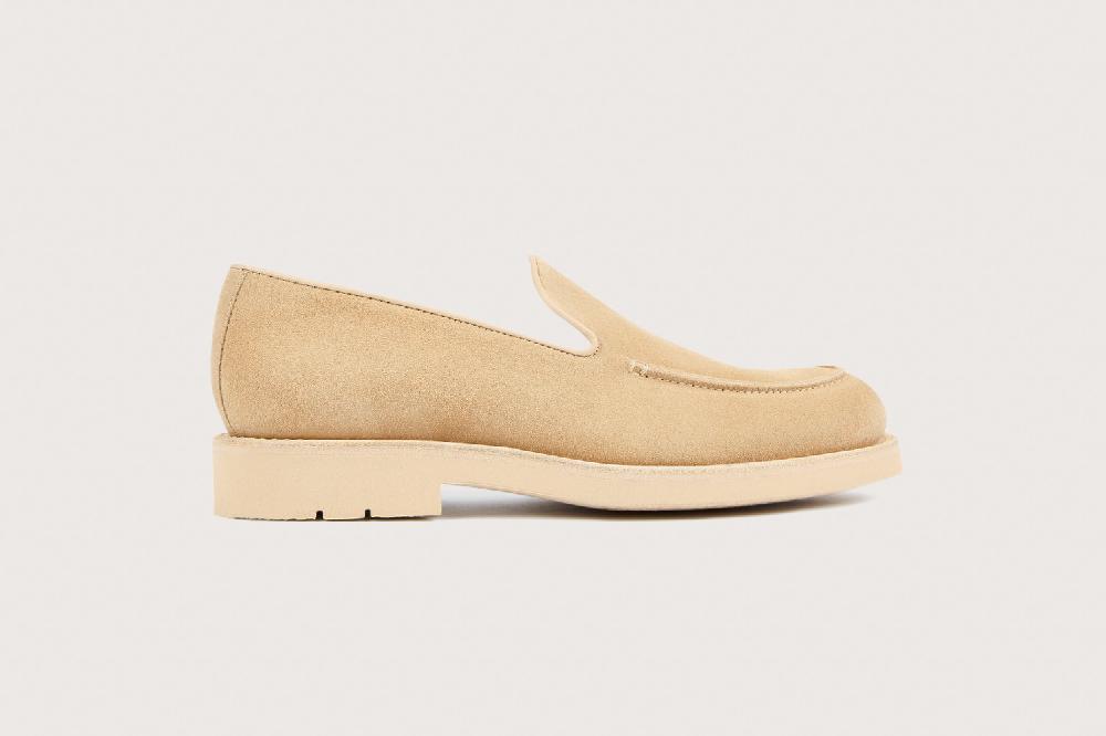 Heschung Mocassin Homme En Hydrovelours Sable Au Style Affirmé Sur Semelle Gomme