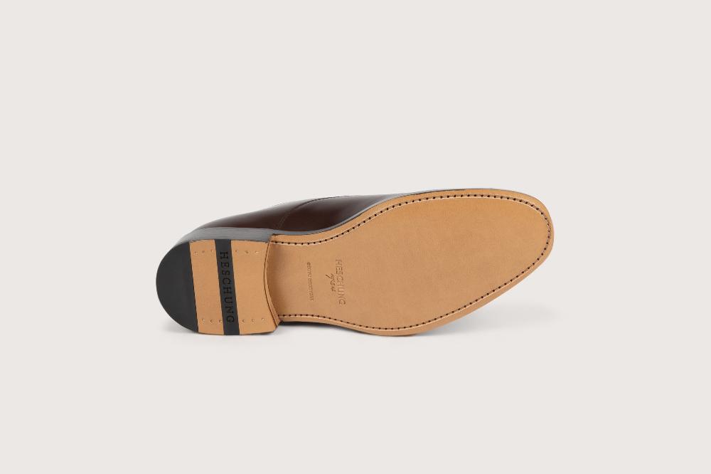 Heschung Richelieu Homme En Cuir Lisse Marron Foncé Raffiné Sur Semelle Cuir