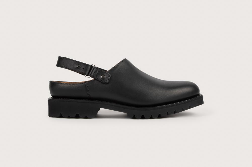 Heschung Sabot Homme Avec Boucle De Serrage En Cuir Lisse Noir Et Semelle Gomme