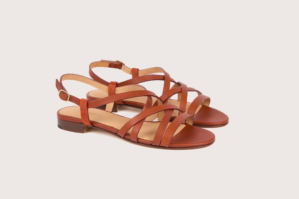 heschung Sandale plate intemporelle femme en cuir de vachette sienne sur semelle cuir