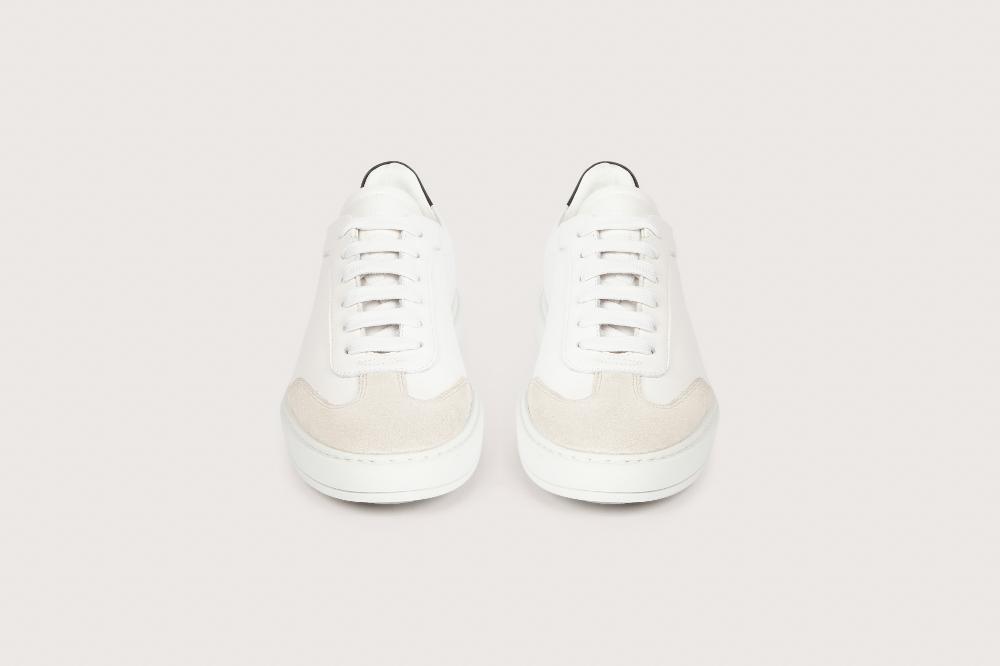 Heschung Sneaker Homme Moderne Et épurée En Purecalf Blanc Sur Une Semelle Gomme