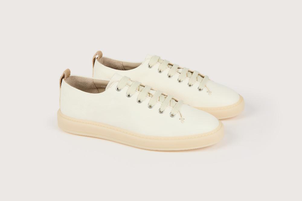 Heschung Sneakers Femme En Cuir Blanc Sur Une Semelle En Gomme élégantes Et Confortables