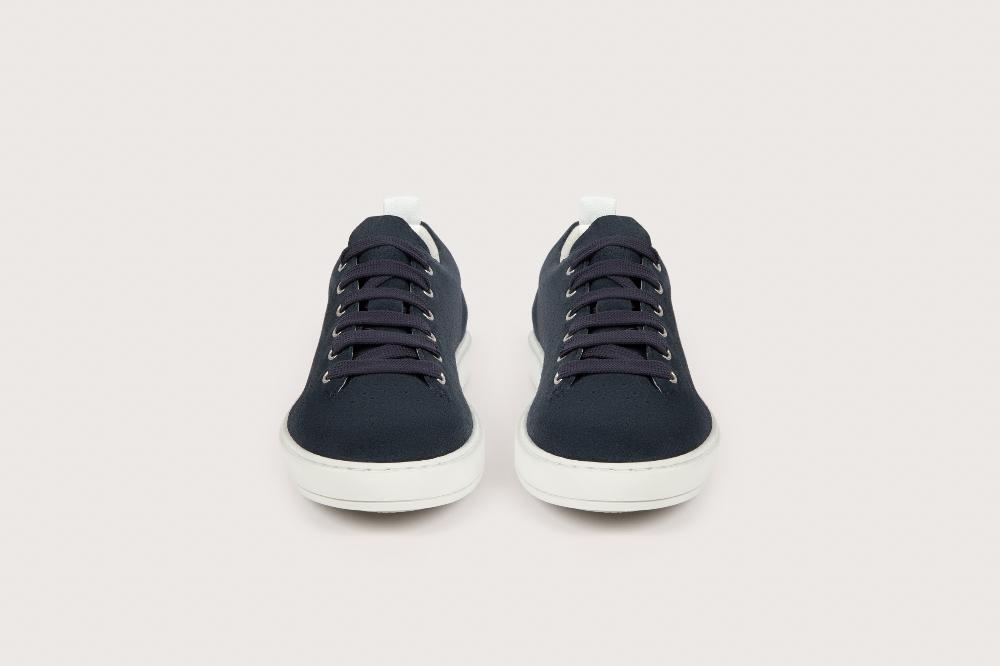 Heschung Sneakers Femme En Veau Velours Bleu Marine Sur Une Semelle En Gomme élégantes Et Confortables