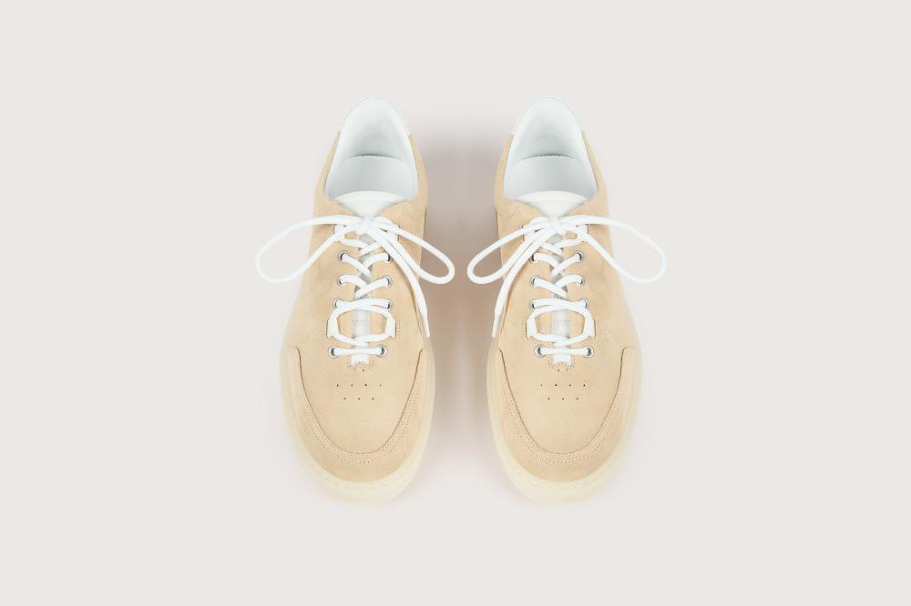 Heschung Sneakers Homme à L'allure Sportive Et Urbaine En Cuir Hydrovelours Coloris Sable