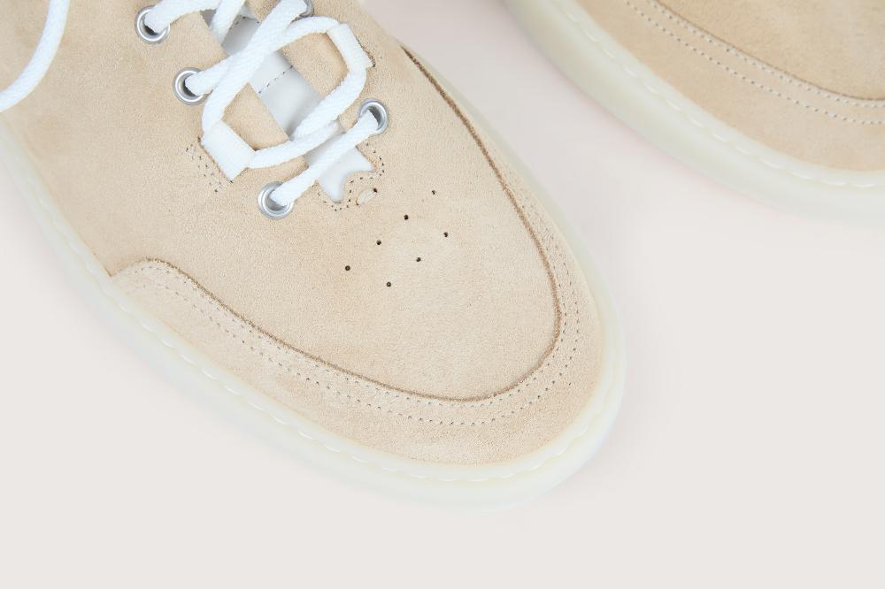 Heschung Sneakers Homme à L'allure Sportive Et Urbaine En Cuir Hydrovelours Coloris Sable