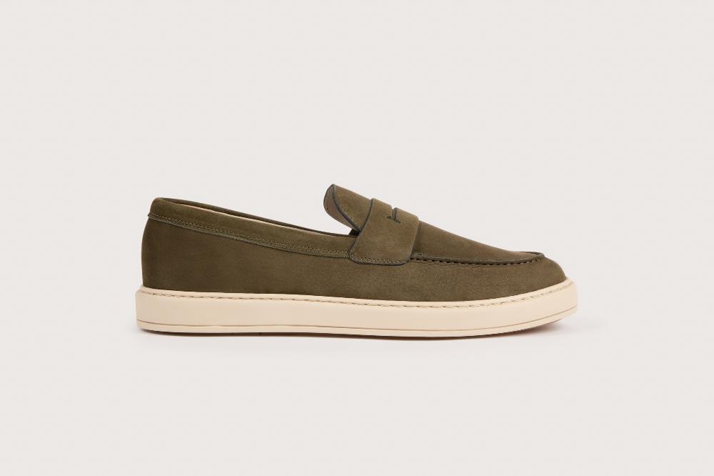 Heschung Sneakers Homme En Nubuck Kaki Sur Une Semelle En Gomme élégantes Et Confortables