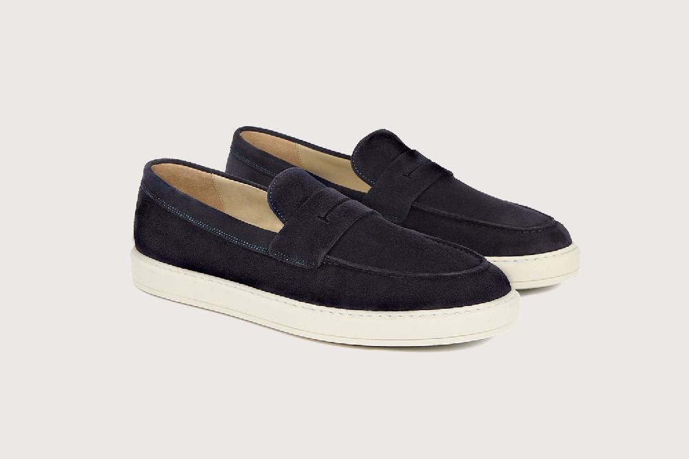 heschung Sneakers homme en veau velours Navy sur une semelle en gomme élégantes et confortables