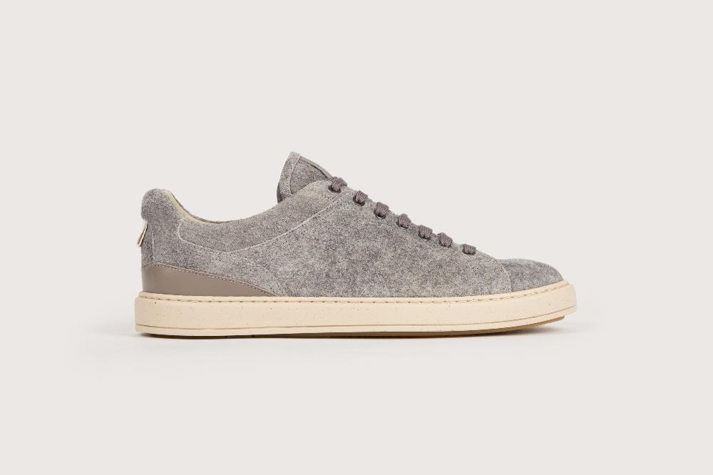 Heschung Sneakers Homme Moderne Et épurée En Cuir De Veau Velours Feutre Et Semelle Gomme