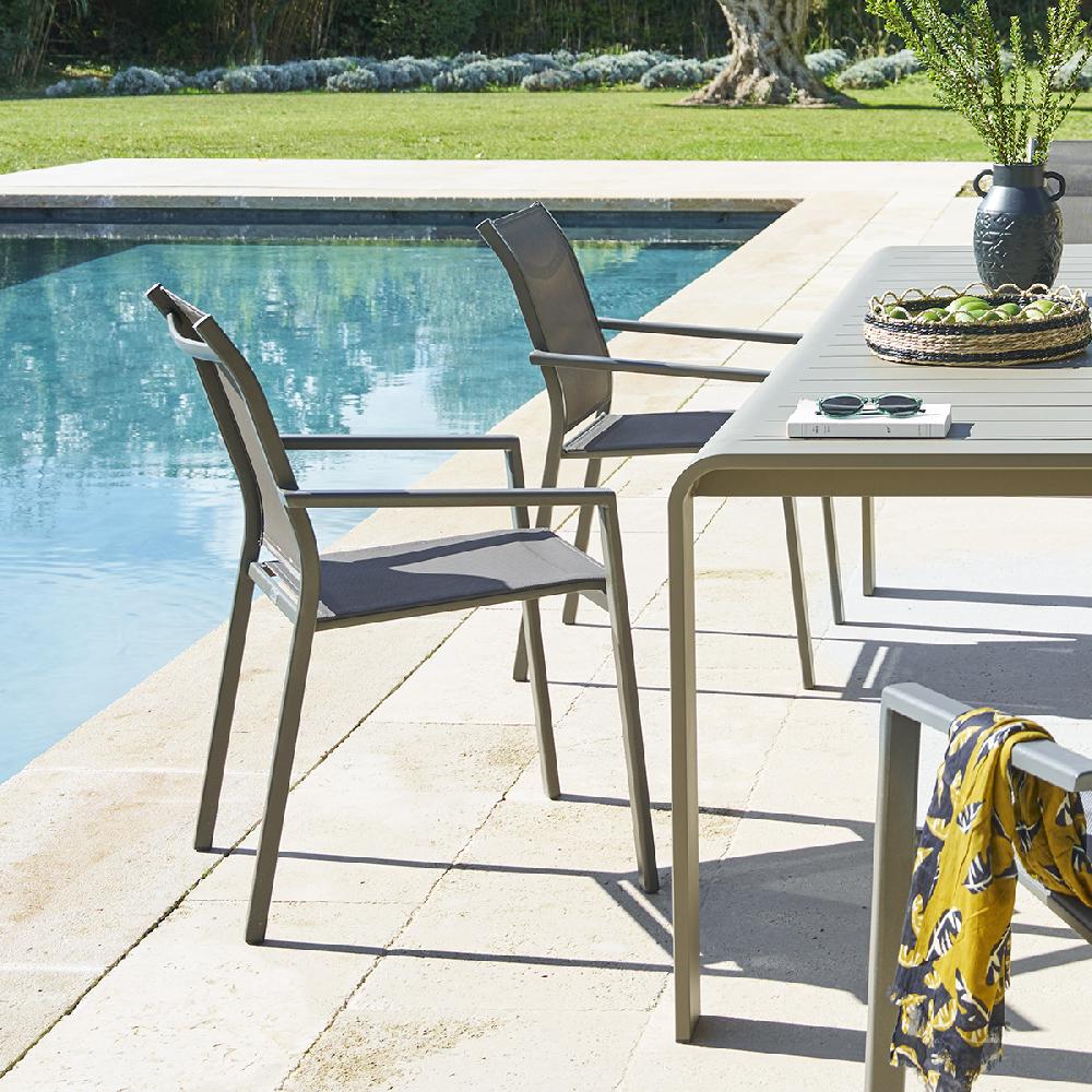 hesperide Fauteuil de jardin empilable ESSENTIA Wengé & Praline