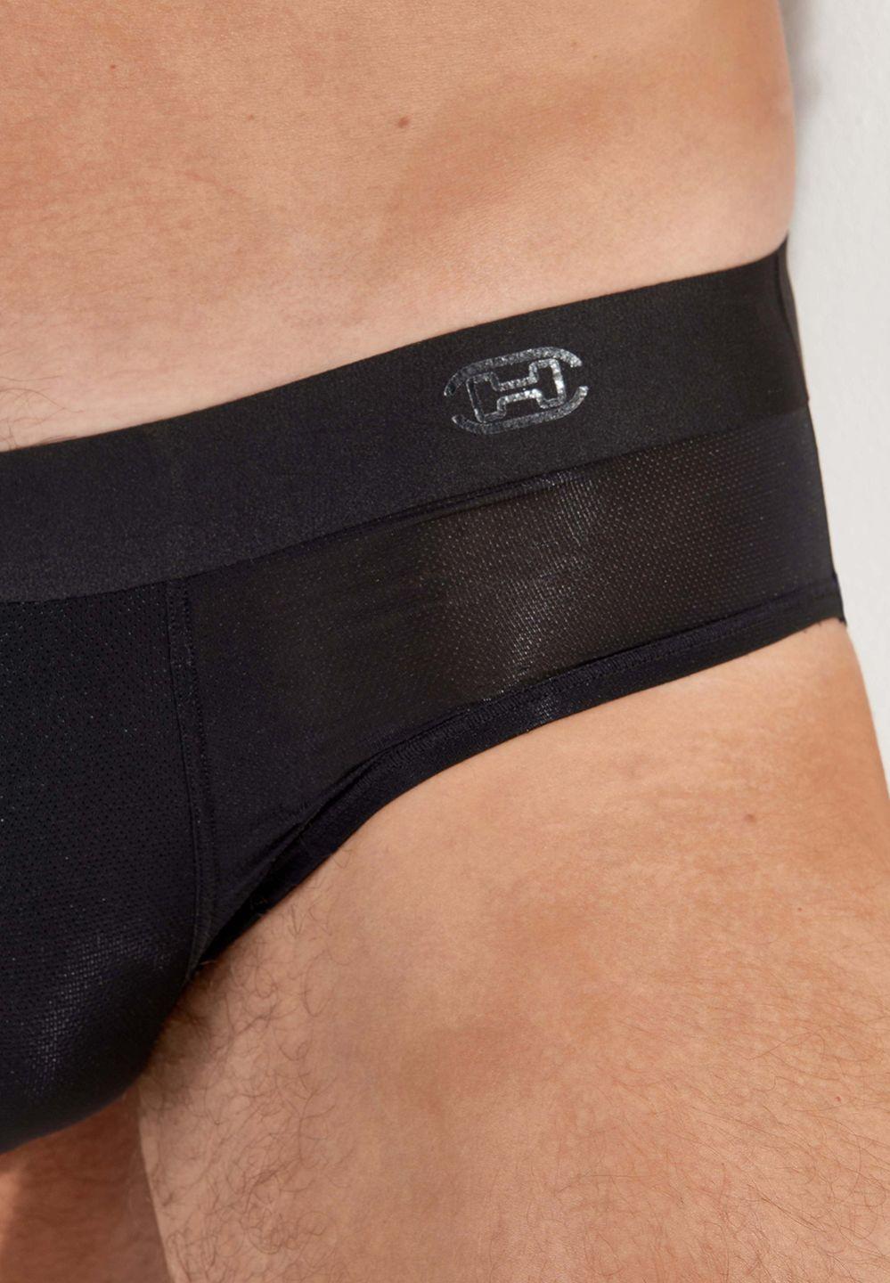 Hom Fabriqué Dans Des Matières De Qualité Pour Apporter Confort Et Style