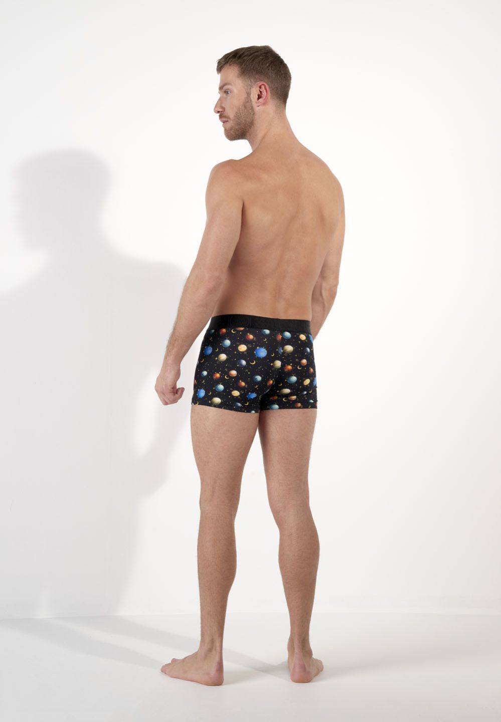 Hom Fabriqué Dans Des Matières De Qualité Pour Apporter Confort Et Style