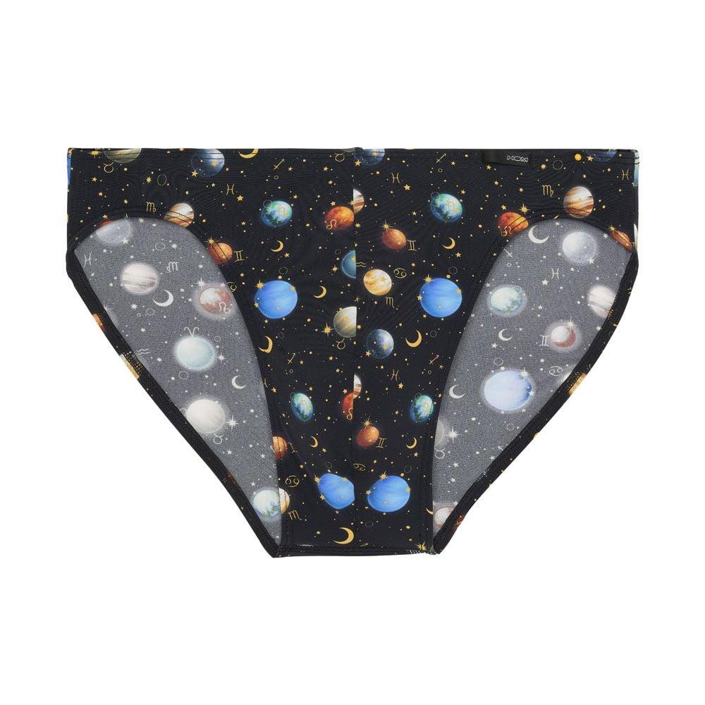 Hom Fabriqué Dans Des Matières De Qualité Pour Apporter Confort Et Style