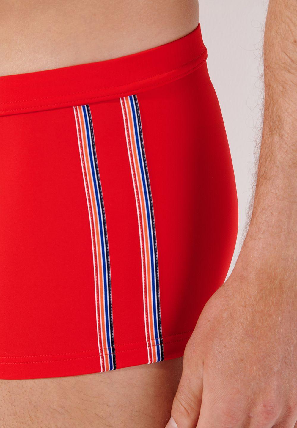 Hom Fabriqué Dans Des Matières De Qualité Pour Apporter Confort Et Style