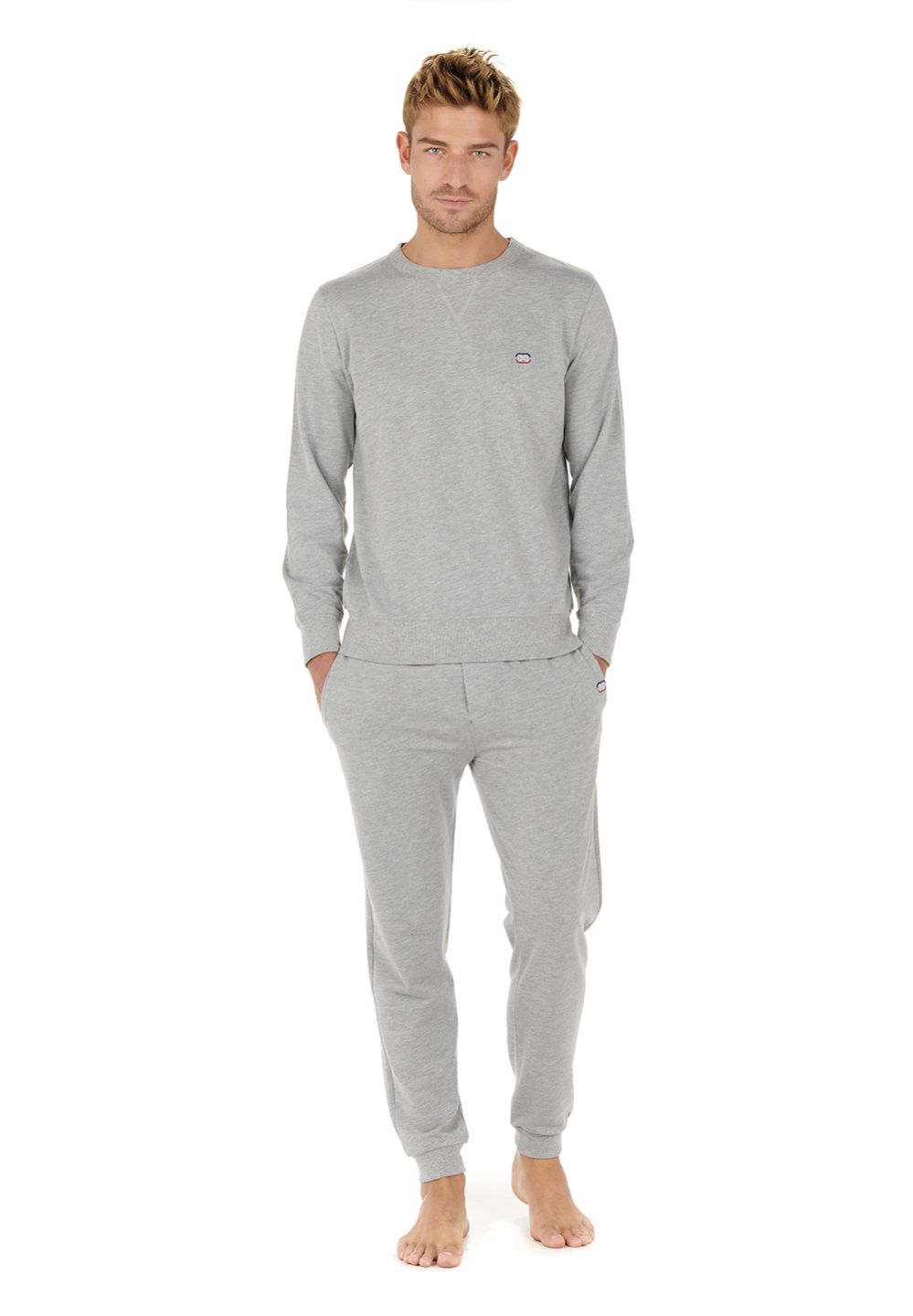 Hom Fabriqué Dans Des Matières De Qualité Pour Apporter Confort Et Style