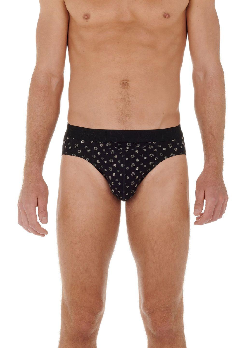 Hom Fabriqué Dans Des Matières De Qualité Pour Apporter Confort Et Style