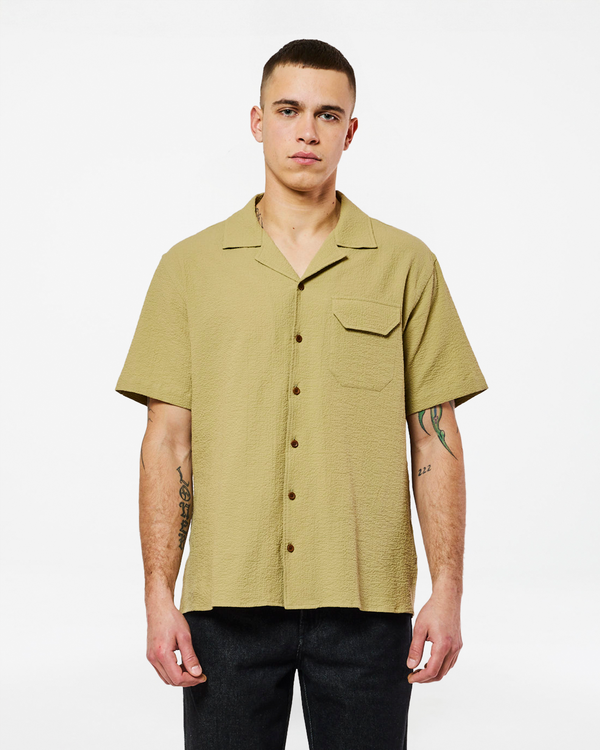 homecore GUARDA SEER SWAMP GREEN SHIRT