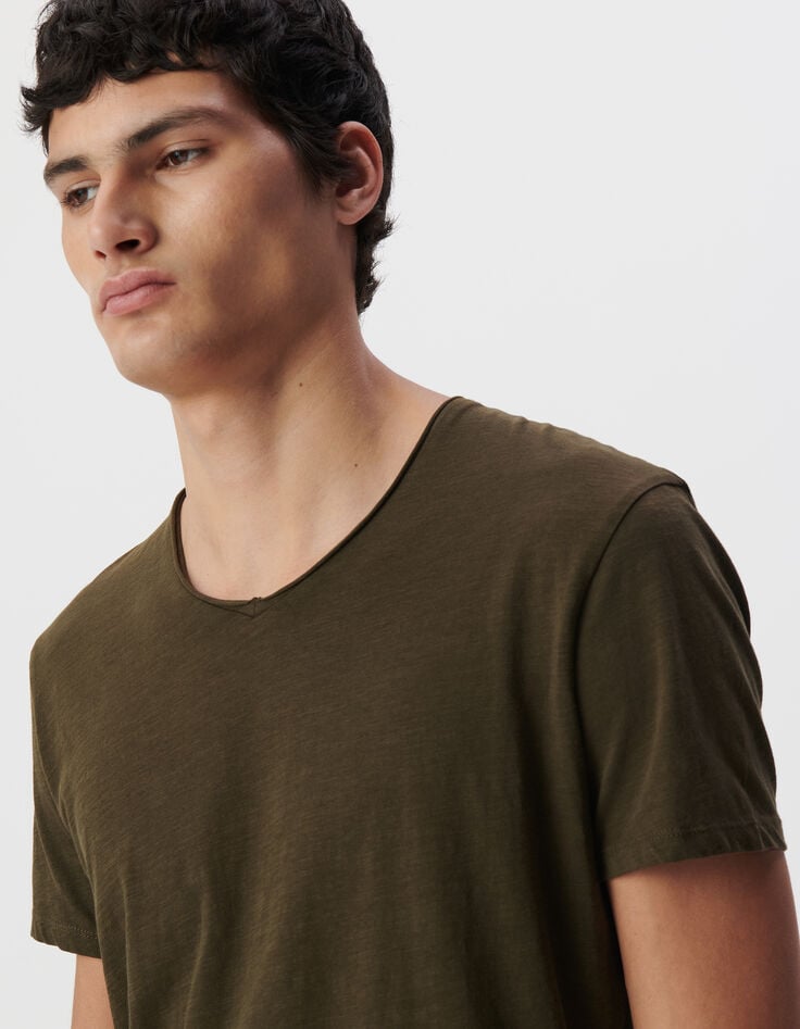 Ikks T-shirt L'Essentiel Dark Kaki à Col V Homme