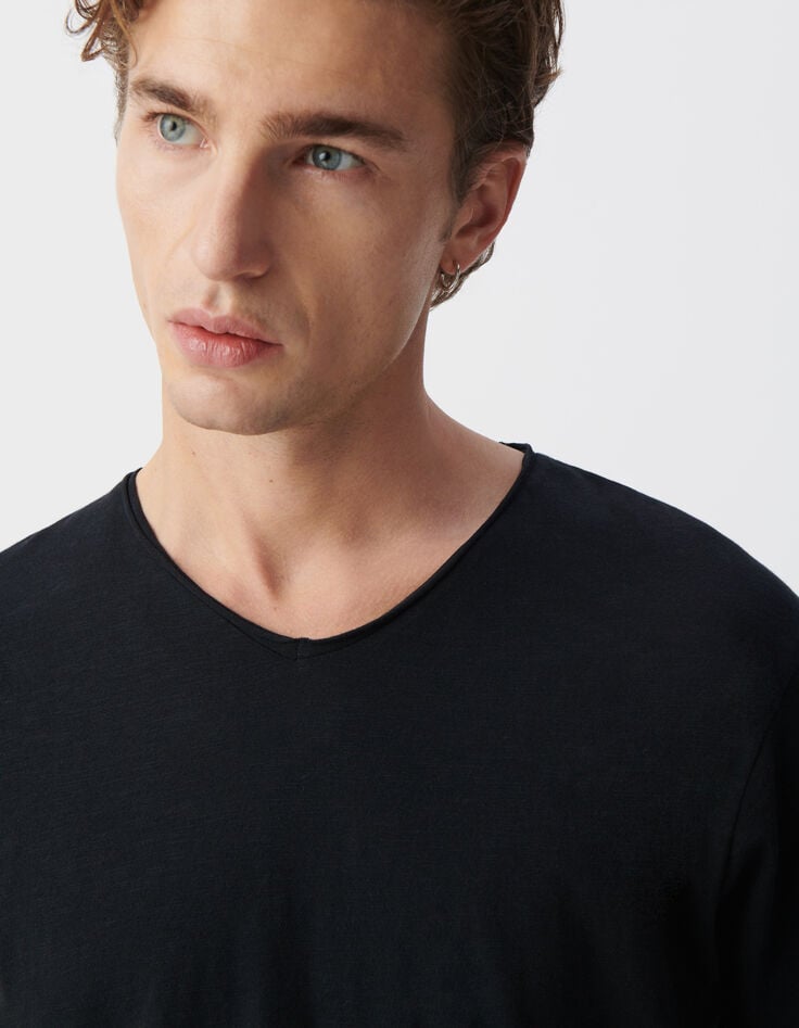 Ikks T-shirt L'Essentiel Noir Col V Homme