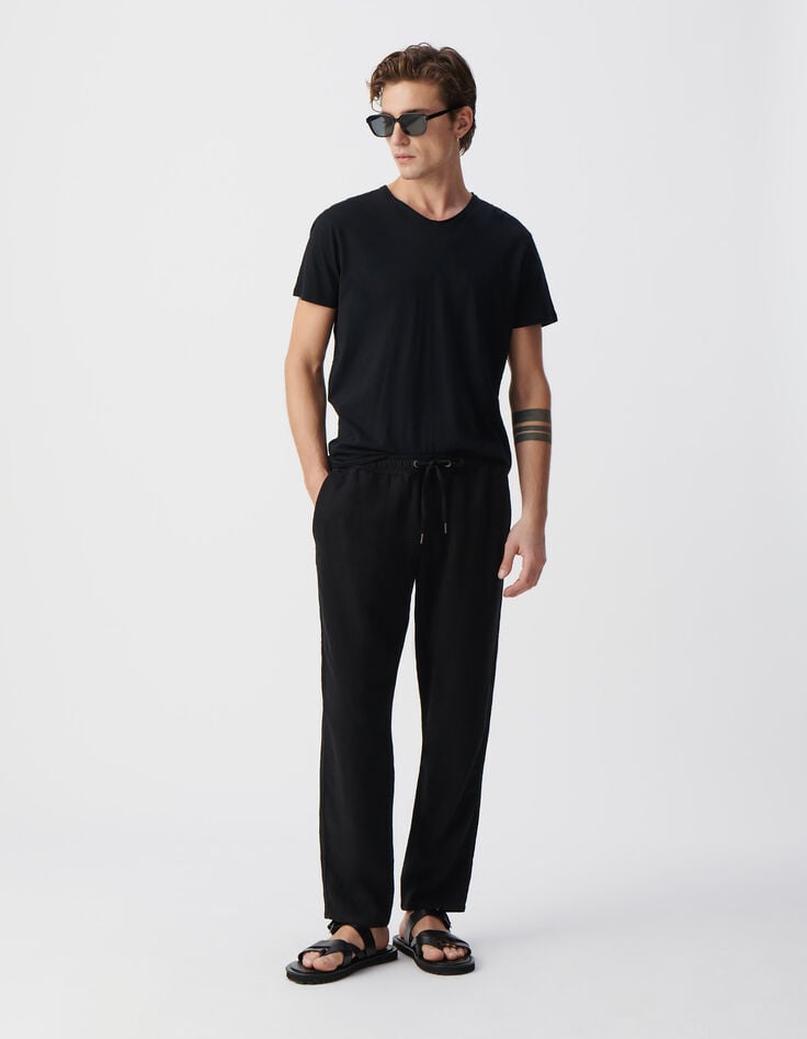 ikks T-shirt L'Essentiel noir col V Homme