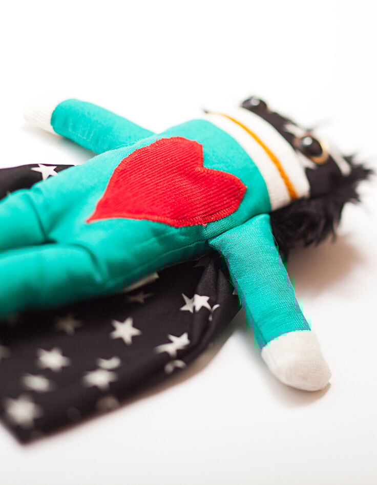 Ikks Poupée En Tissu Super-héros Avec Grand Cœur Rouge RAPLAPLA