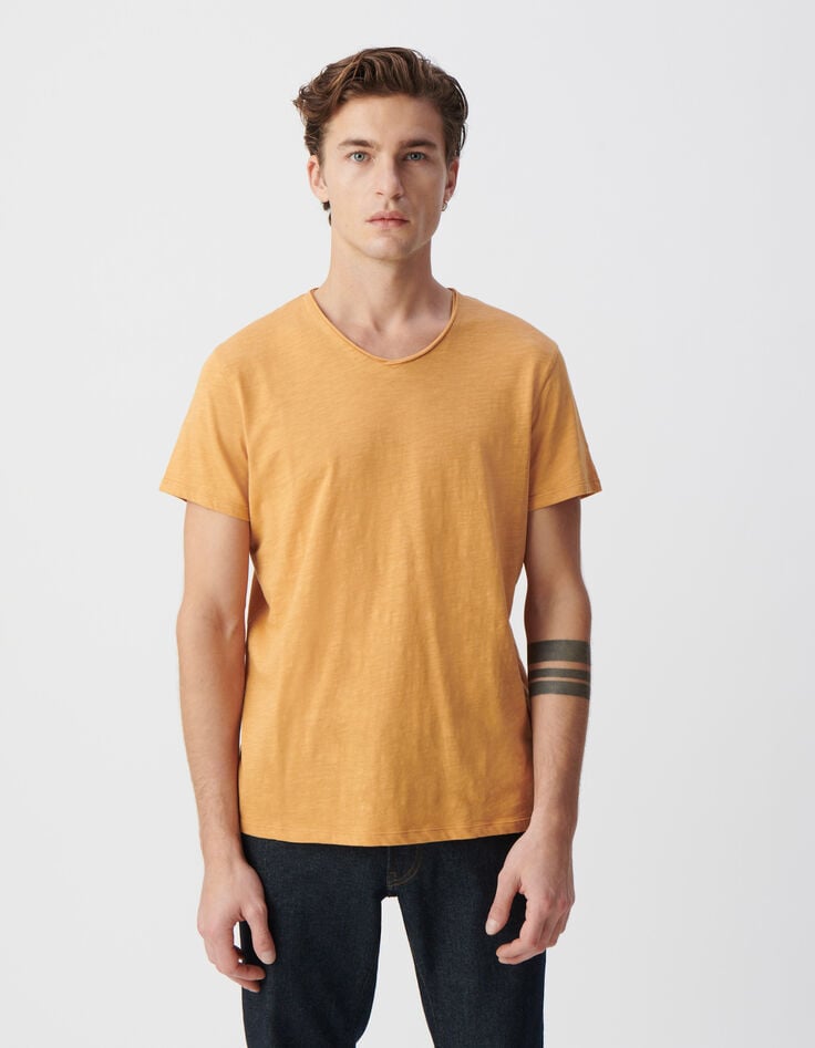 Ikks T-shirt L'Essentiel Curcuma Coton Bio Col V Homme