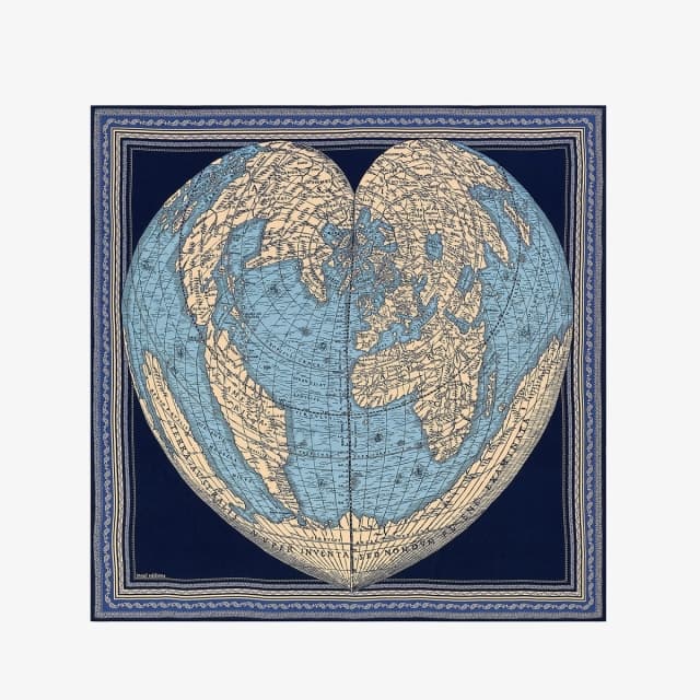 Inouï Editions Carré En Cachemire 130 - Mappemonde - Bleu