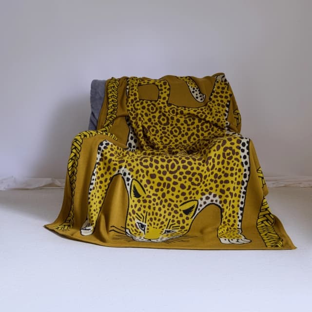 Inouï Editions Plaid 130 - Leopard - Safran