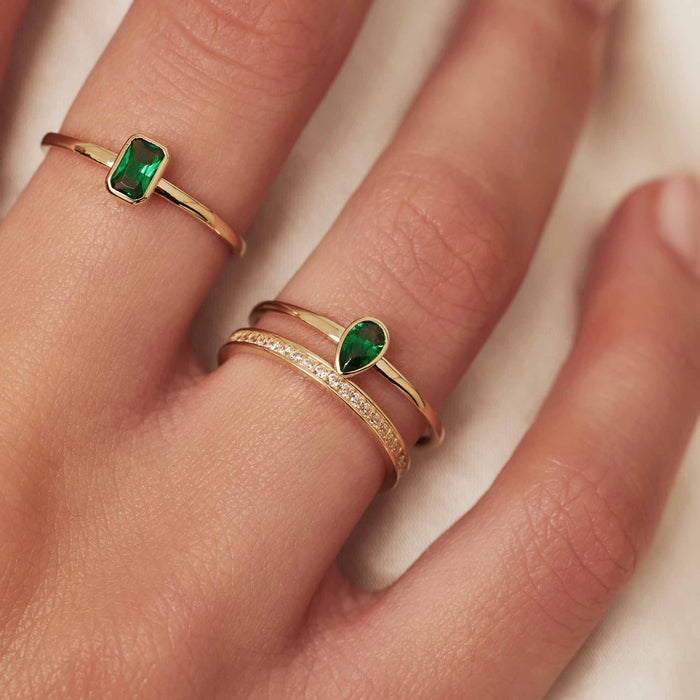 Isabel Bernard Baguette Olivia Bague En Or 14 Carats Avec Vert Zircone