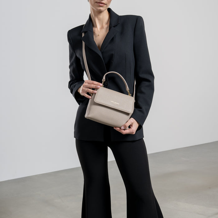 Isabel Bernard Cadeau D'Isabel Ensemble De Sac à Main En Cuir De Veau Taupe Et Portefeuille Zippé