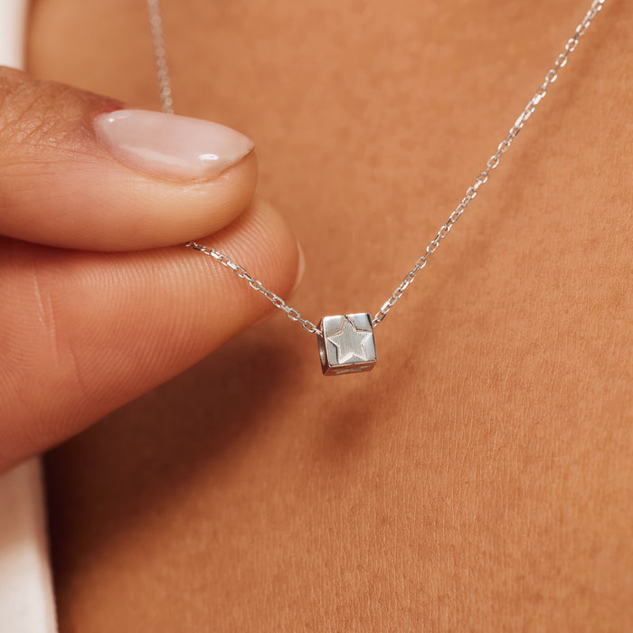 Isabel Bernard Charm Cube En Or Blanc 14 Carats Saint Germain Felie Avec étoile