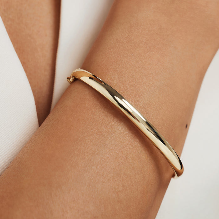 Isabel Bernard Cour D'Honneur Lucienne Bracelet Jonc En Or 14 Carats Avec Bord Arrondi
