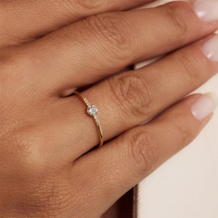 Isabel Bernard De La Paix Belinda Bague En Or 14 Carats Avec Diamant 0.12 Carat