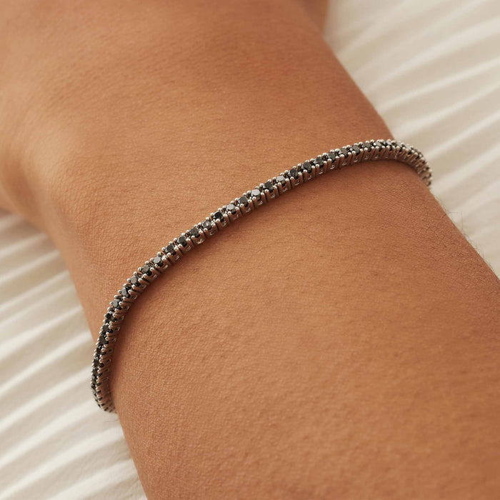 Isabel Bernard De La Paix Cecile Bracelet Tennis En Or Blanc 14 Carats Avec Diamant Noir 1.47 Carat