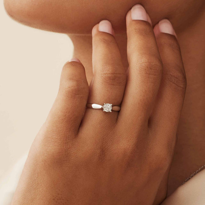 Isabel Bernard De La Paix Hanaé Bague En Or Blanc 14 Carats Avec Diamant 0.08 Carat