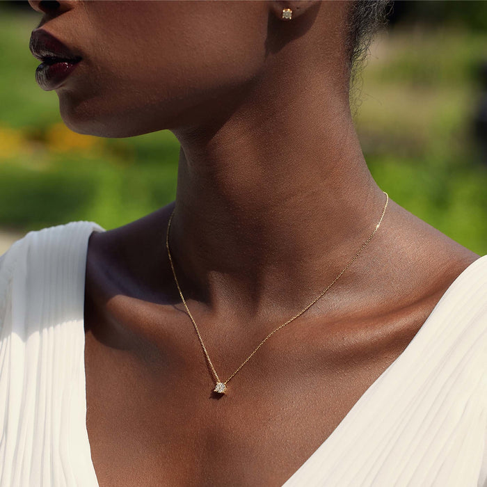 Isabel Bernard De La Paix Hanaé Collier En Or 14 Carats Avec Diamant 0.14 Carat