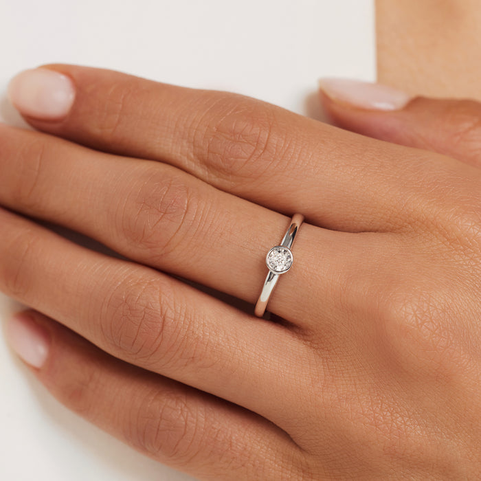 Isabel Bernard De La Paix Inaya Bague En Or Blanc 14 Carats Avec Diamant 0.03 Carat