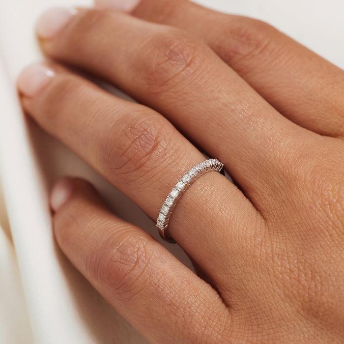 Isabel Bernard De La Paix Madeline Bague En Or Blanc 14 Carats Avec Diamant 0.14 Carat