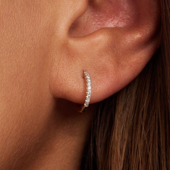 Isabel Bernard De La Paix Madeline Boucles D'oreilles Créoles En Or 14 Carats Avec Diamant 0.11 Carat