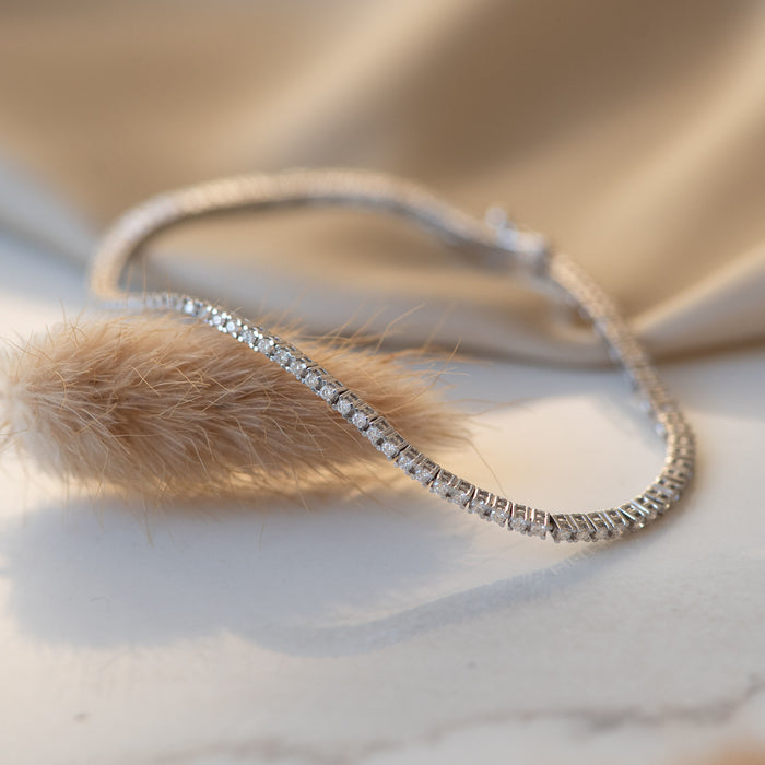 Isabel Bernard De La Paix Madeline Bracelet Tennis En Or Blanc 14 Carats Avec Diamant 1.08 Carat