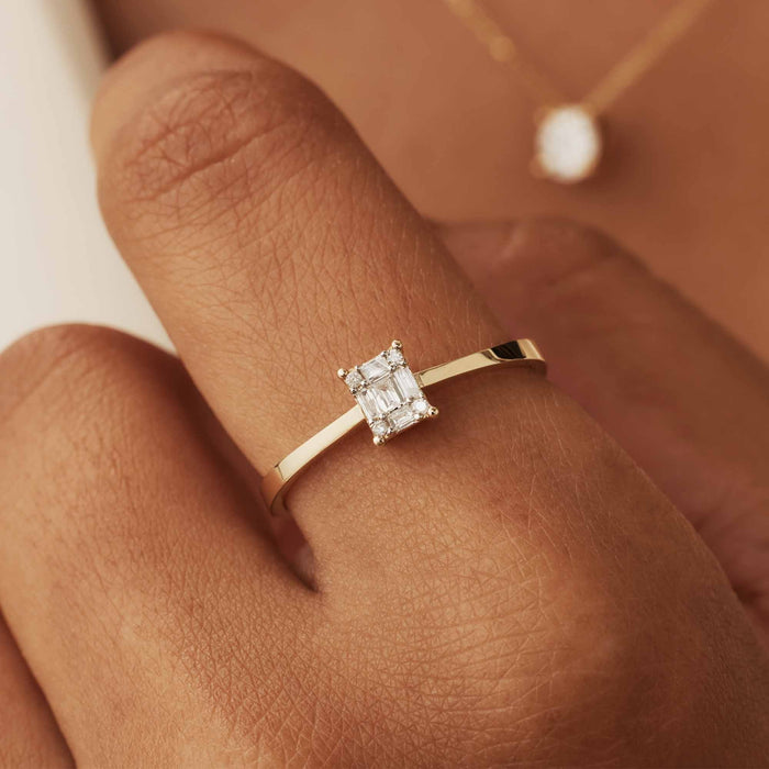 Isabel Bernard De La Paix Maxime Bague En Or 14 Carats Avec Diamant 0.10 Carat