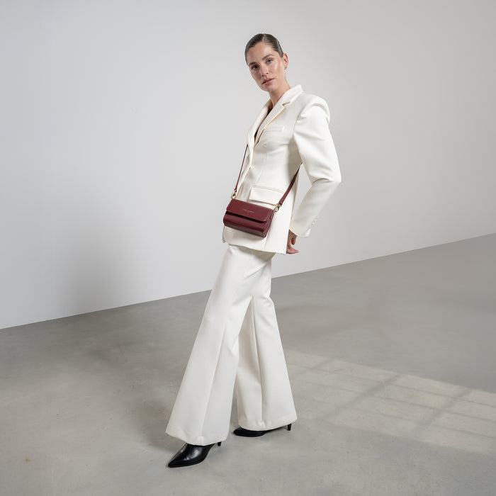 Isabel Bernard Femme Forte Kim Bordeaux Rouge Sac à Bandoulière En Cuir De Veau