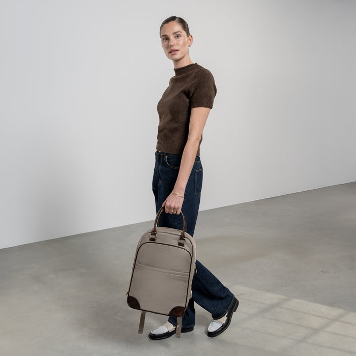 Isabel Bernard Du Louvre Cher Sac-a-dos Taupe (13L)