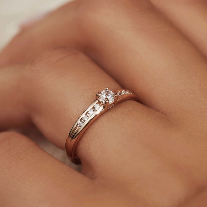 Isabel Bernard La Concorde Estee Bague En Or Rose 14 Carats Et Oxydes De Zirconium